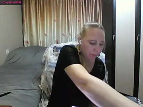 JenniDeep online show from 03-11-26, 08:36