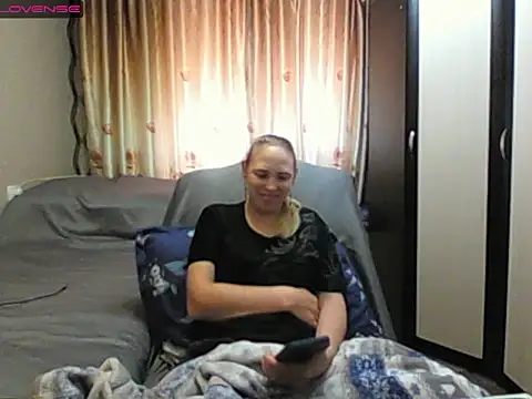 JenniDeep online show from 05-29-26, 09:48