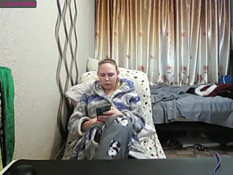 JenniDeep online show from 12-20-25, 09:28