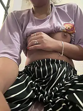 isha sharma2002 online show from 02-23-26, 04:58