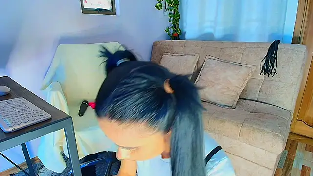 lizzy kane online show from 02-07-26, 08:06