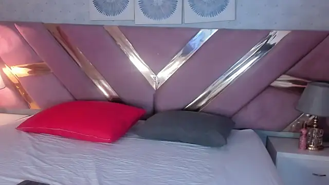 VeraSteel online show from 11-25-25, 04:02