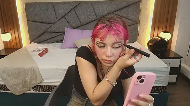 Laracooper  online show from 03-05-26, 07:43