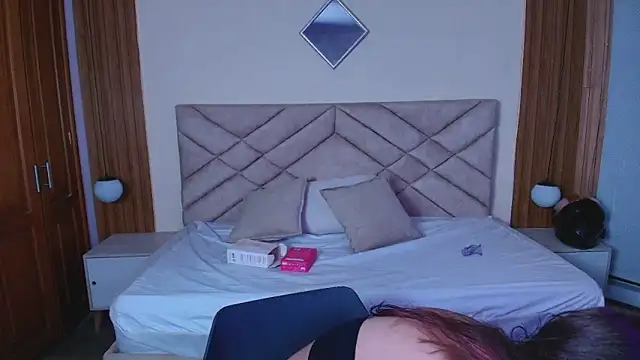 Laracooper  online show from 03-16-26, 07:27