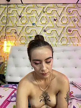 Snapshot of MelanyyJhonson15 chatting on 05-02-26, 03:12 MelanyyJhonson15 online show from 05-02-26, 03:12