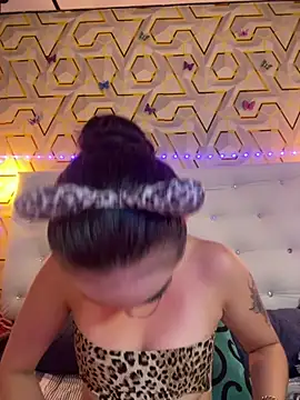 MelanyyJhonson15 online show from 02-05-26, 01:56