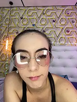 Snapshot of MelanyyJhonson15 chatting on 04-22-26, 02:07 MelanyyJhonson15 online show from 04-22-26, 02:07