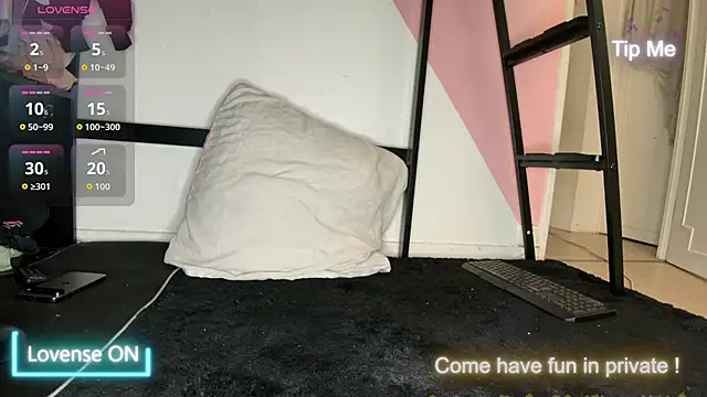 secretcouple 00 online show from 05-11-26, 08:50