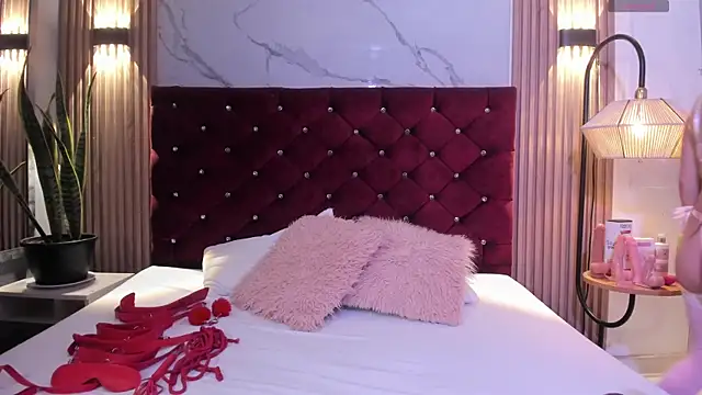 Danna-Rouse online show from 04-14-26, 08:03