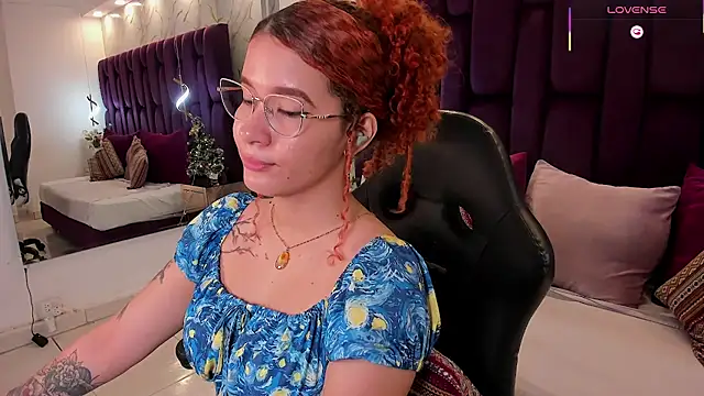 avrilwaynee online show from 11-27-25, 11:43