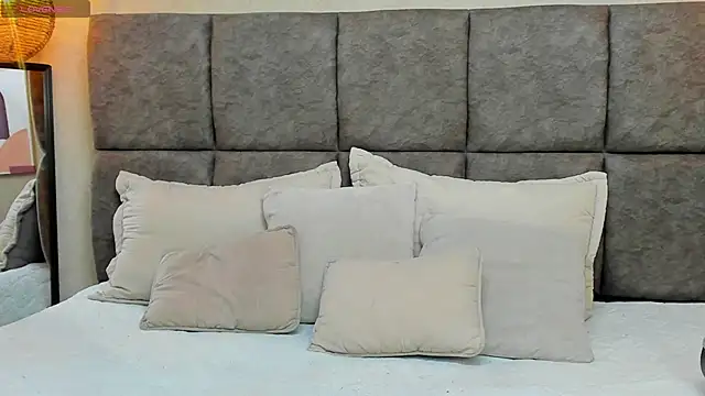 Dulce emi online show from 11-17-25, 12:09