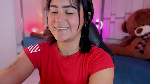 SnakeMuse online show from 01-11-26, 04:19