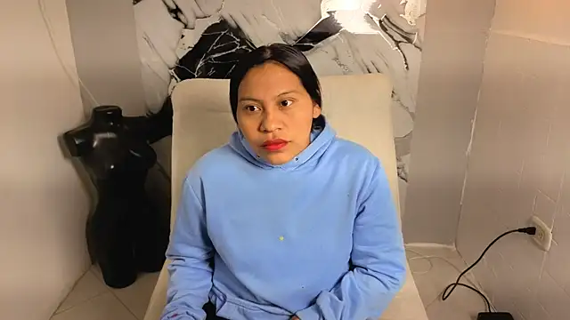 Hanna Goldenst online show from 11-13-25, 07:51