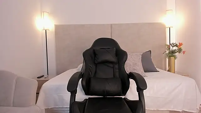 Sammy Gomez  online show from 11-15-25, 08:13