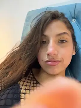 Paulett Smith online show from 11-26-25, 04:40