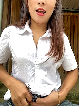 Snapshot of Lon_tiger chatting on 11-14-25, 01:42 Lon tiger online show from 11-14-25, 01:42