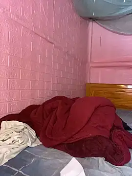 Snapshot of Lon_tiger chatting on 11-17-25, 01:09 Lon tiger online show from 11-17-25, 01:09