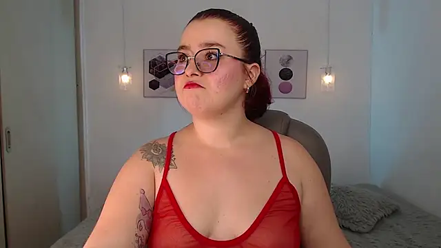 Snapshot of selene_rouse_ chatting on 07-11-26, 11:27 selene rouse online show from 07-11-26, 11:27