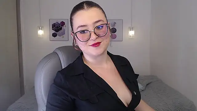 selene rouse  online show from 05-13-26, 12:17