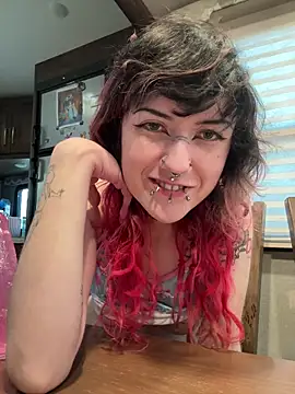 needlefaceUwU online show from 03-03-26, 12:39