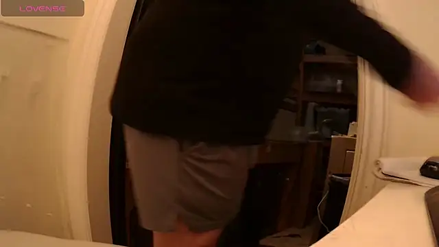 Snapshot of NaZtySar4h chatting on 12-15-25, 11:10 NaZtySar4h online show from 12-15-25, 11:10