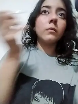 chibi love online show from 12-19-25, 05:54