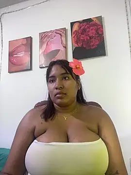 morena-2025 online show from 04-24-26, 01:51