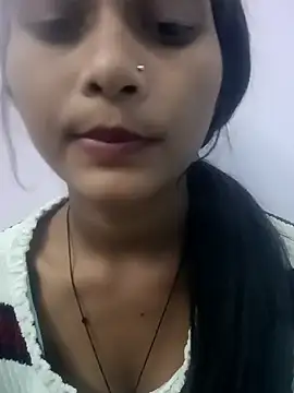 Snapshot of Lisha-14 chatting on 11-13-25, 09:13 Lisha-14 online show from 11-13-25, 09:13