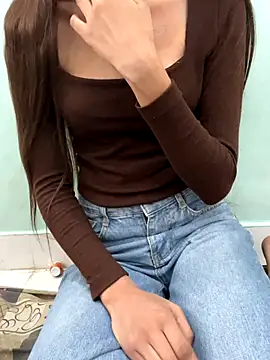 Snapshot of Sanaya_00 chatting on 11-13-25, 09:13 Sanaya 00 online show from 11-13-25, 09:13