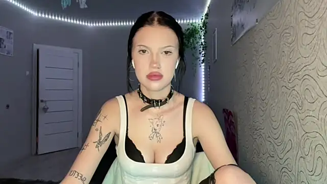 JuliaElse online show from 12-19-25, 04:53