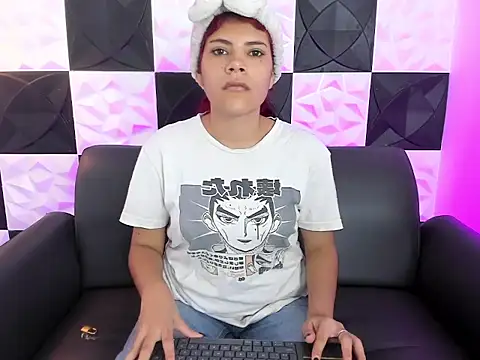 Snapshot of AfroditaMoore1 chatting on 11-15-25, 03:10 AfroditaMoore1 online show from 11-15-25, 03:10