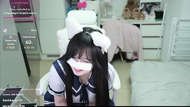 kimhyeona2005 online show from 12-18-25, 12:42