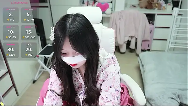 kimhyeona2005 online show from 02-18-26, 12:12