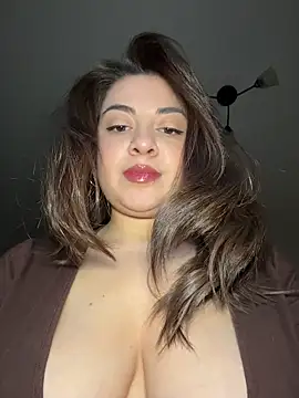 Lovynna online show from 05-11-26, 06:49