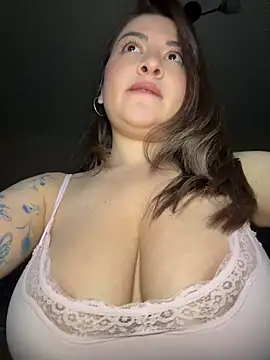 Lovynna online show from 04-29-26, 05:52