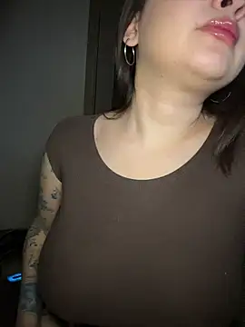 Lovynna online show from 05-29-26, 09:54
