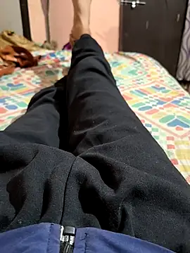 Ritik143jhil online show from 11-13-25, 12:42