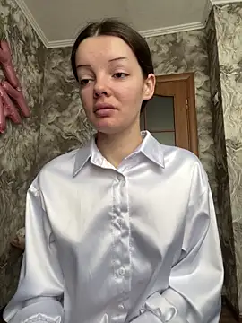 Snapshot of vktr_owen chatting on 11-25-25, 08:25 vktr owen online show from 11-25-25, 08:25