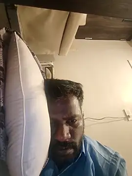 Snapshot of Paramkeerthi chatting on 02-25-26, 07:14 Paramkeerthi online show from 02-25-26, 07:14