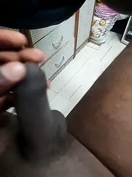 Snapshot of Paramkeerthi chatting on 12-22-25, 02:39 Paramkeerthi online show from 12-22-25, 02:39