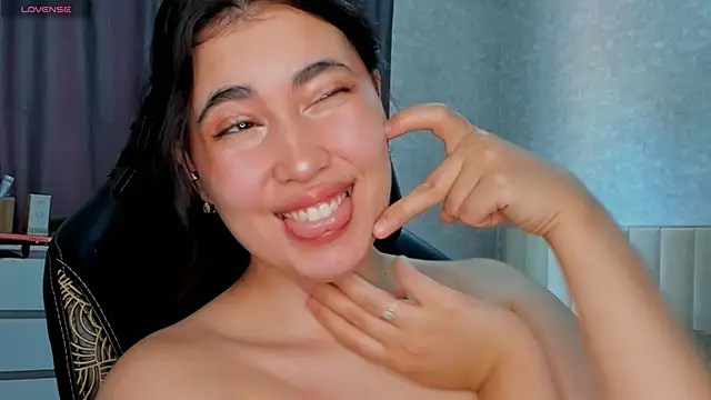 Snapshot of Diara_1an chatting on 06-16-26, 06:35 Diara 1an online show from 06-16-26, 06:35