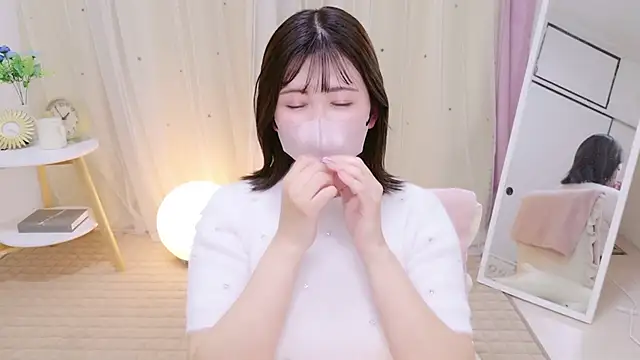 Ha chan online show from 11-17-25, 09:46