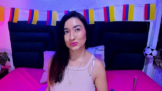 VictoriaRouge  online show from 07-14-26, 08:59
