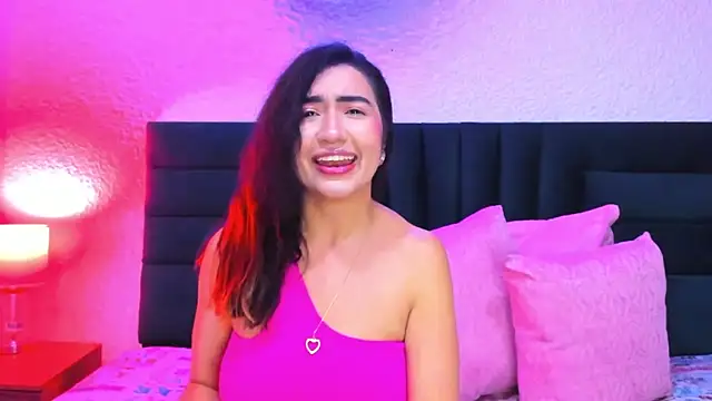 VictoriaRouge  online show from 04-17-26, 08:11