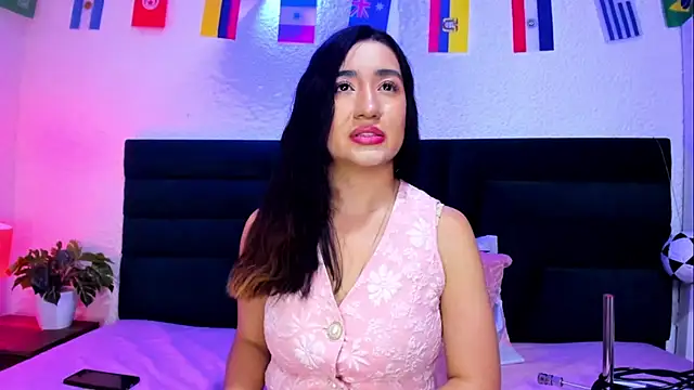 VictoriaRouge  online show from 07-16-26, 08:39