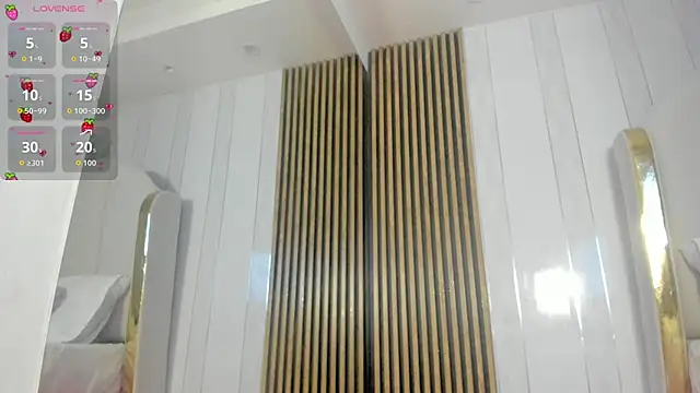 roxyflame  online show from 07-08-26, 11:22