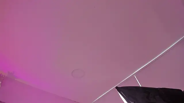 GabrielaSuarez  online show from 05-09-26, 08:34