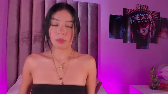 GabrielaSuarez  online show from 06-02-26, 07:47