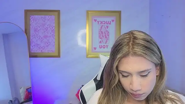 Evy Luxx v online show from 03-17-26, 03:31