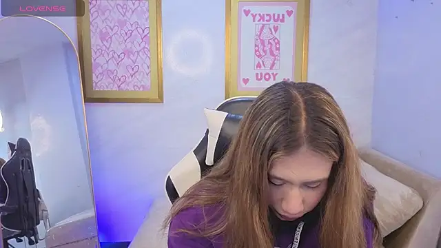 Evy Luxx v online show from 03-07-26, 03:46